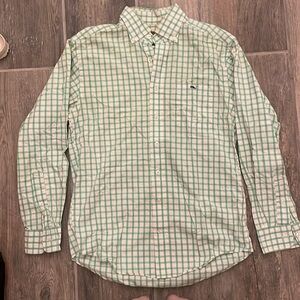 Vineyard Vines Tucker button down shirt